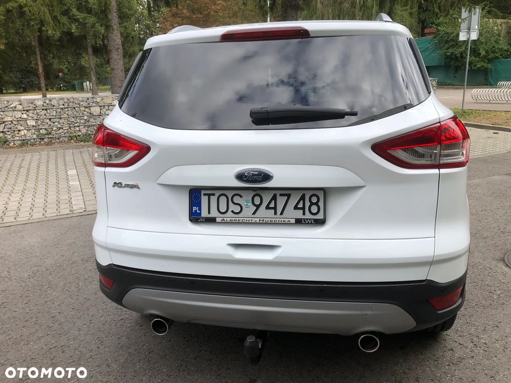 Ford Kuga 2.0 TDCi 2x4 Titanium - 17