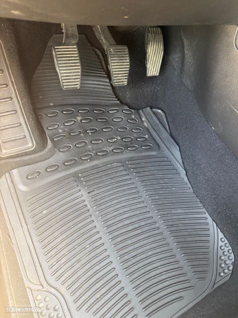 Jeep Renegade 1.4 MultiAir Limited - 30