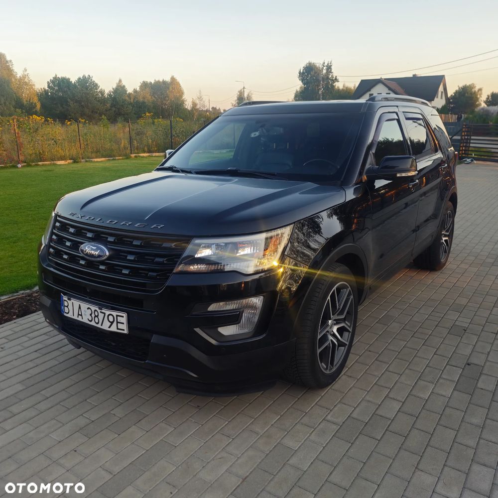 Ford Explorer - 11
