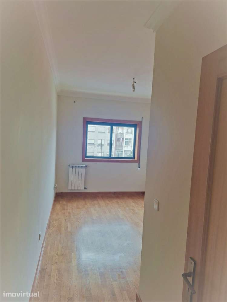 **Apartamento T2 em Praceta Bernarda Ferreira Lacerda, Porto** - Grande imagem: 4/5