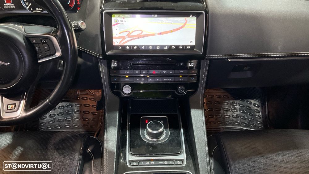 Jaguar F-Pace 2.0 i4D R-Sport AWD Aut. - 9