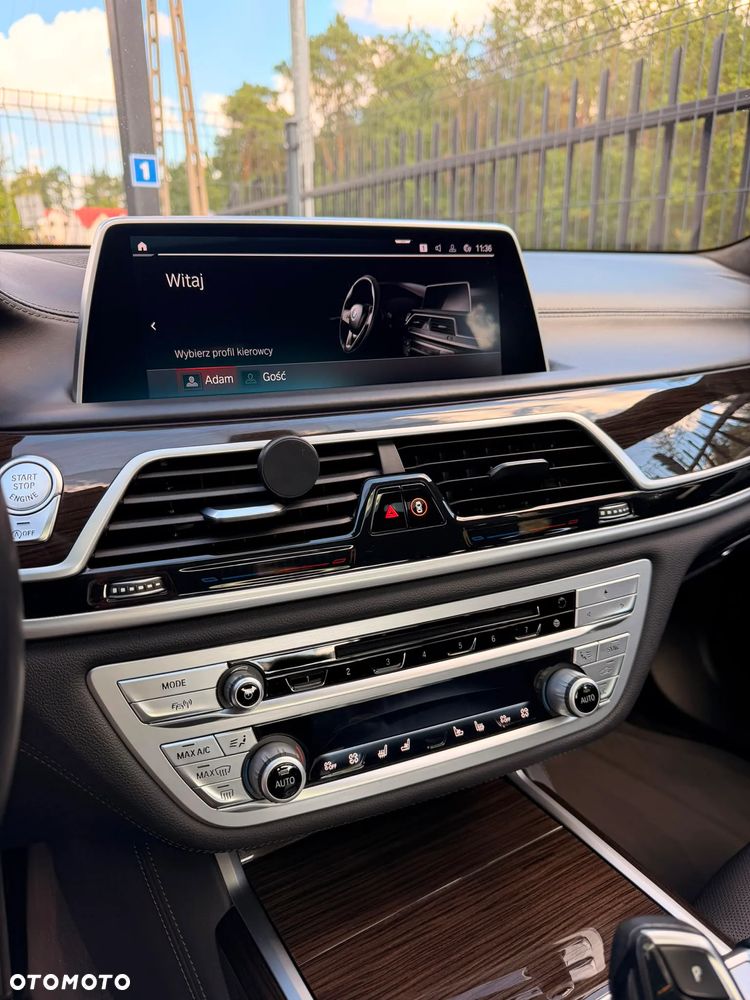 BMW Seria 7 750d xDrive - 12