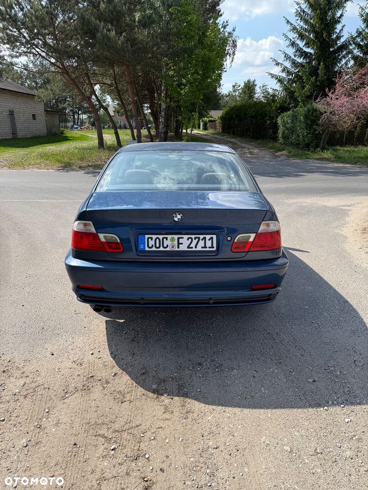 BMW Seria 3 328Ci - 4