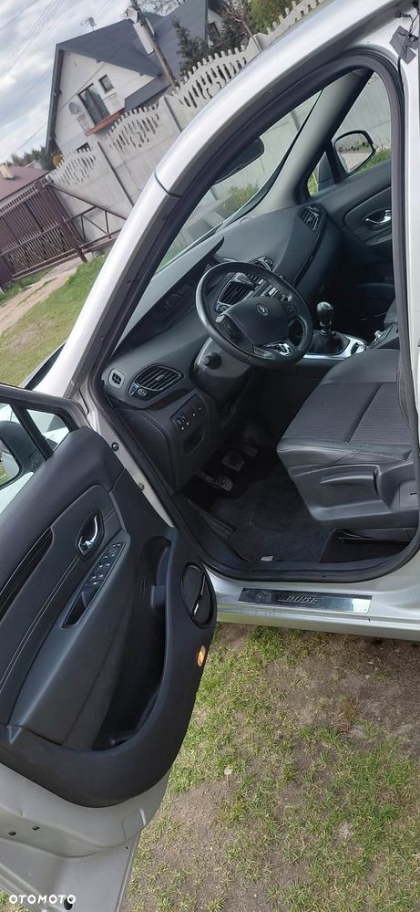 Renault Scenic - 12