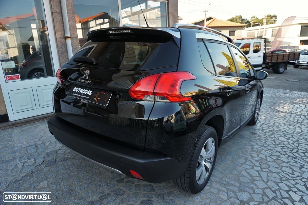 Peugeot 2008 1.2 VTi Active - 5