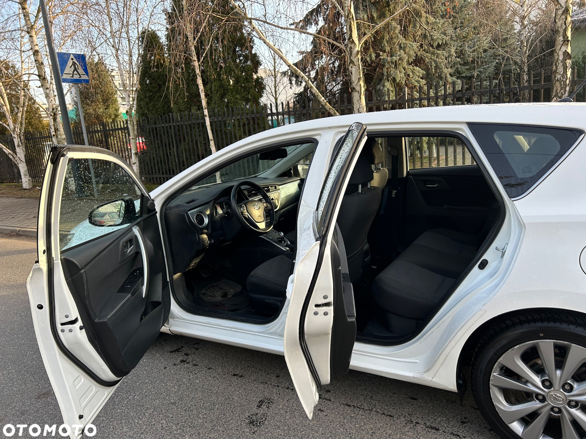 Toyota Prius 1.8 HSD Luna - 9
