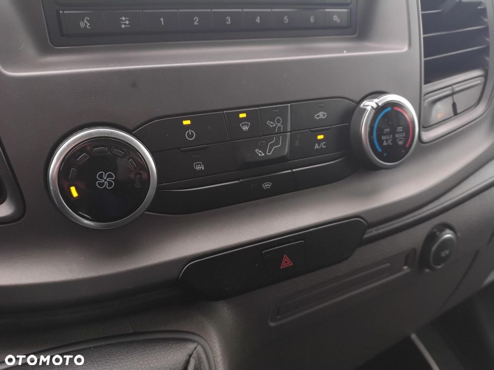 Ford Transit - 17