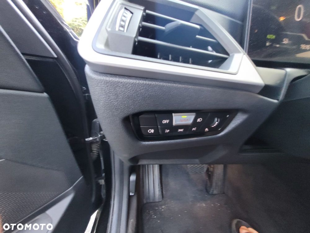 BMW Seria 3 320d mHEV - 21