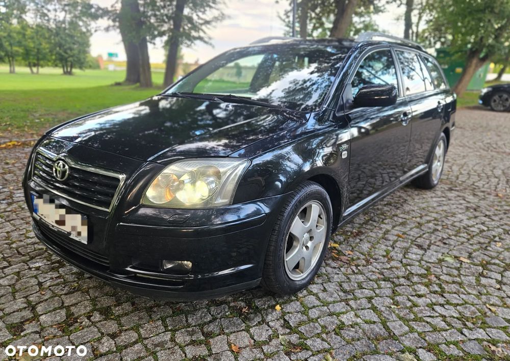 Toyota Avensis 2.0 D-4D Sol - 2
