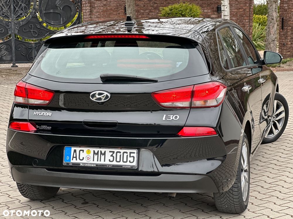 Hyundai i30 1.4 Passion Plus - 17