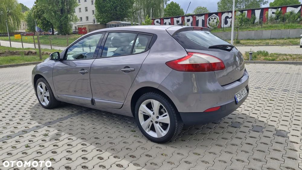 Renault Megane 1.5 dCi Zen EDC - 7