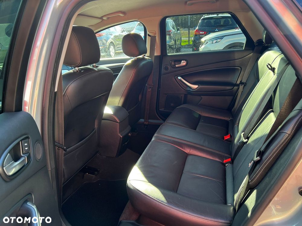 Ford Mondeo 2.0 TDCi Viva Titanium - 12