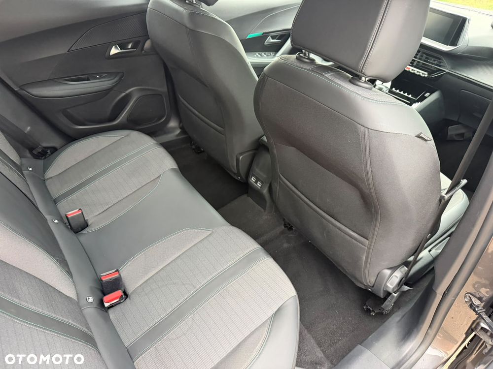 Peugeot 2008 PureTech 130 Allure - 13