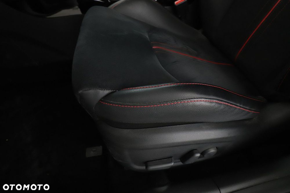 Kia ProCeed - 26