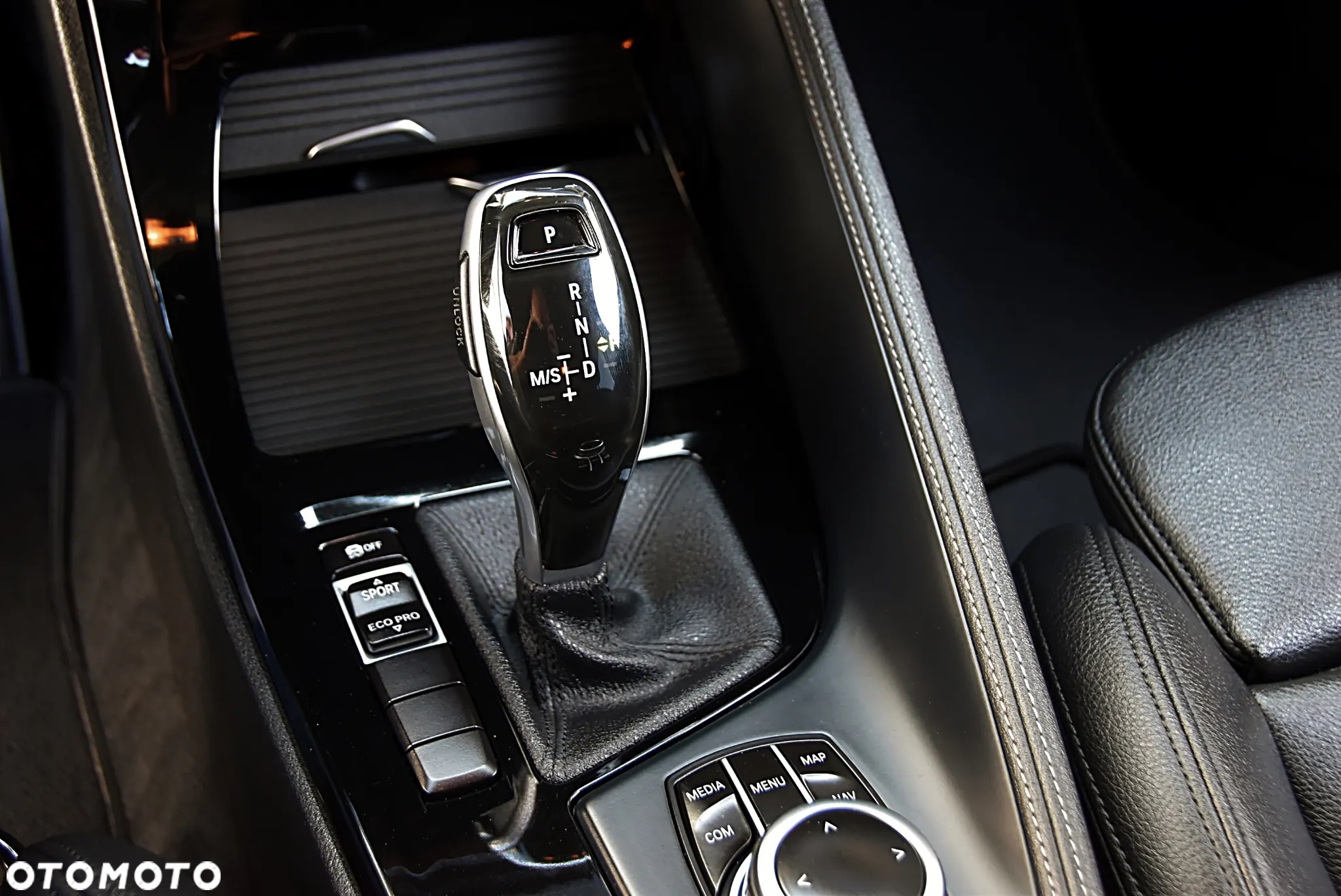BMW X2 sDrive18i GPF M Sport - 29