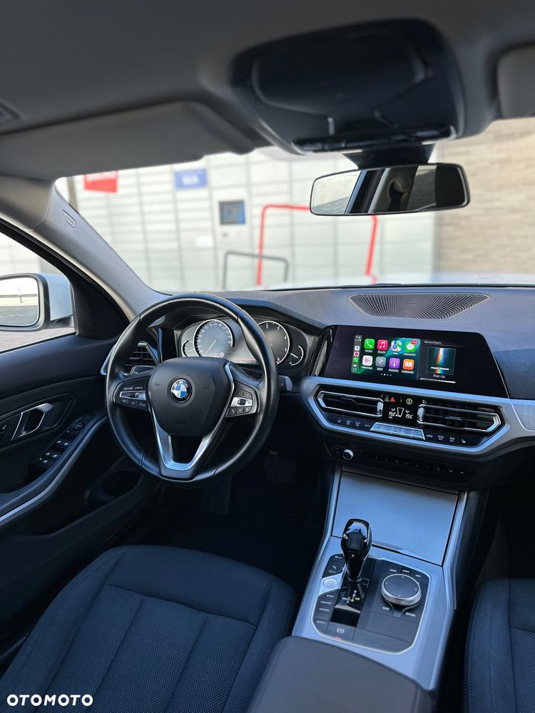 BMW Seria 3 318d Touring Advantage - 5