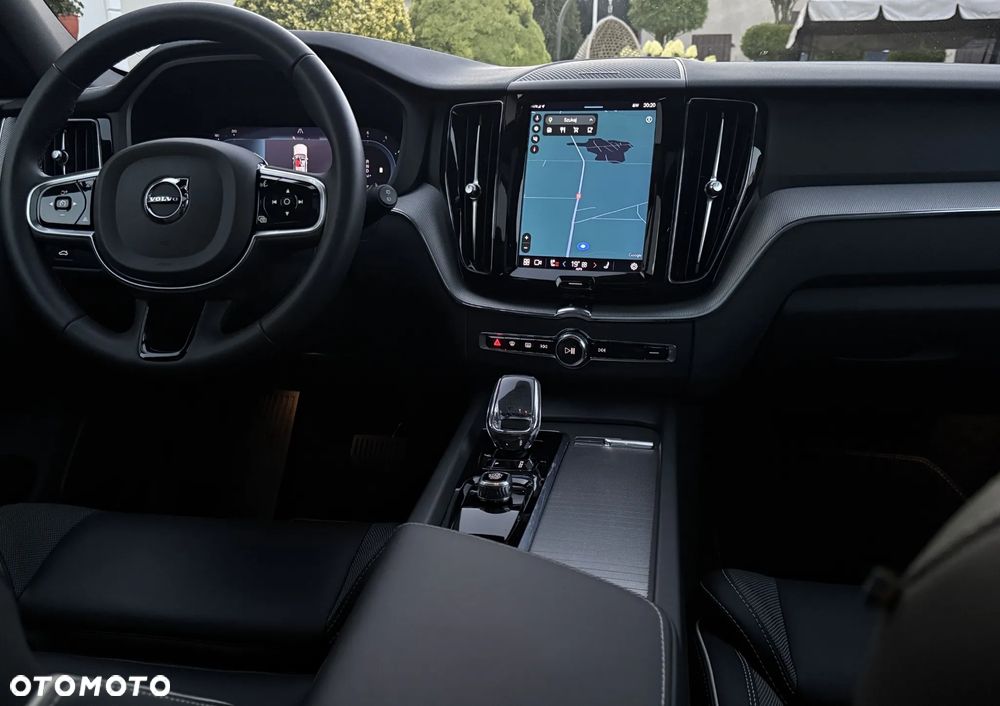 Volvo XC 60 B4 D Geartronic RDesign - 9