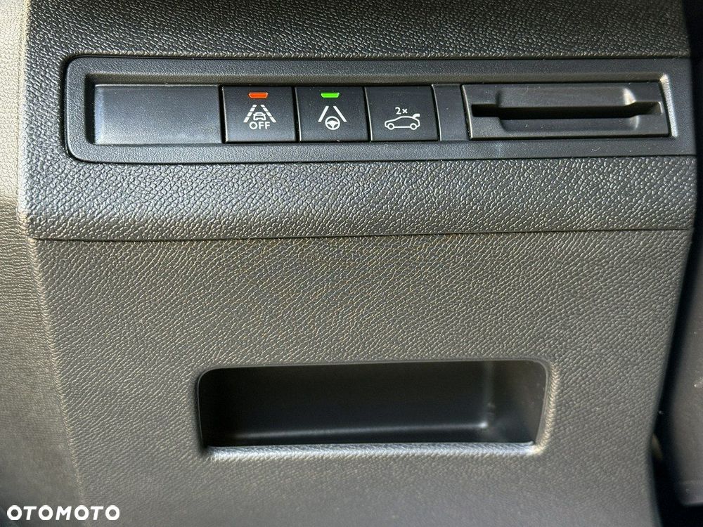 Peugeot 3008 1.5 BlueHDi GT Pack S&S EAT8 - 13