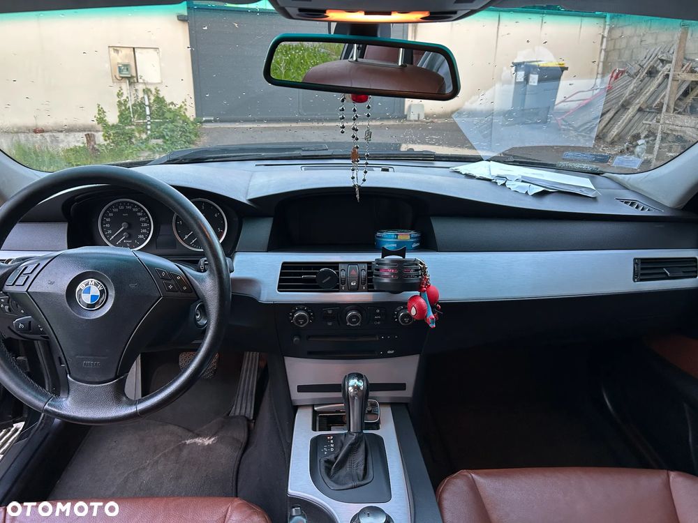 BMW Seria 5 - 12