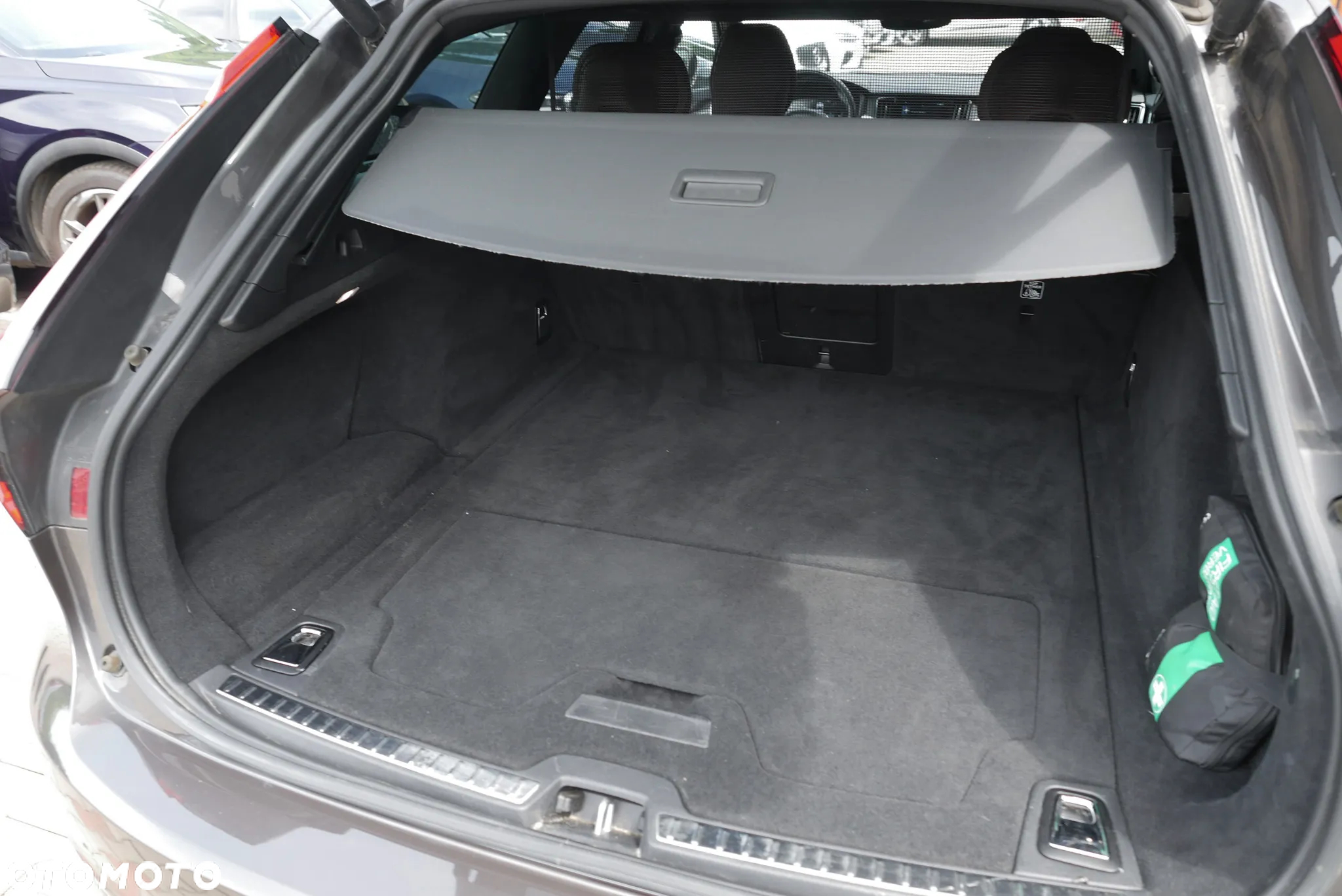 Volvo V90 T6 AWD Plug-In Hybrid Inscription Expression - 24