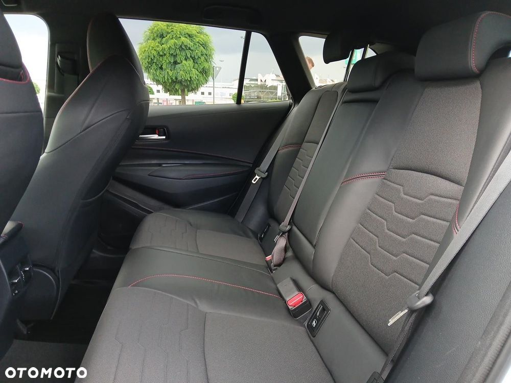 Toyota Corolla 1.8 Hybrid GPF Executive - 19