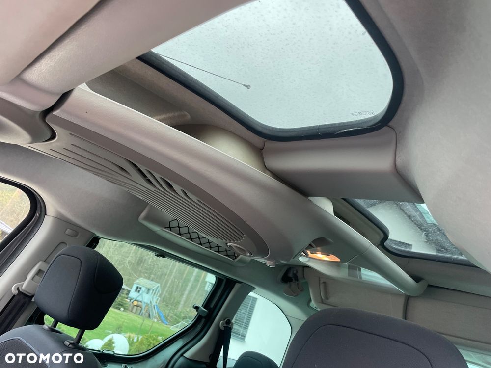 Peugeot Partner HDi FAP 110 Family - 11