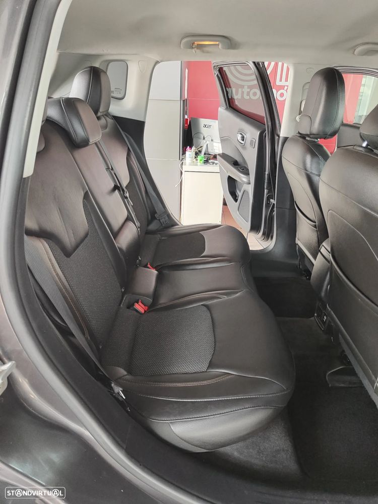 Jeep Compass 1.6 M-Jet Limited - 17