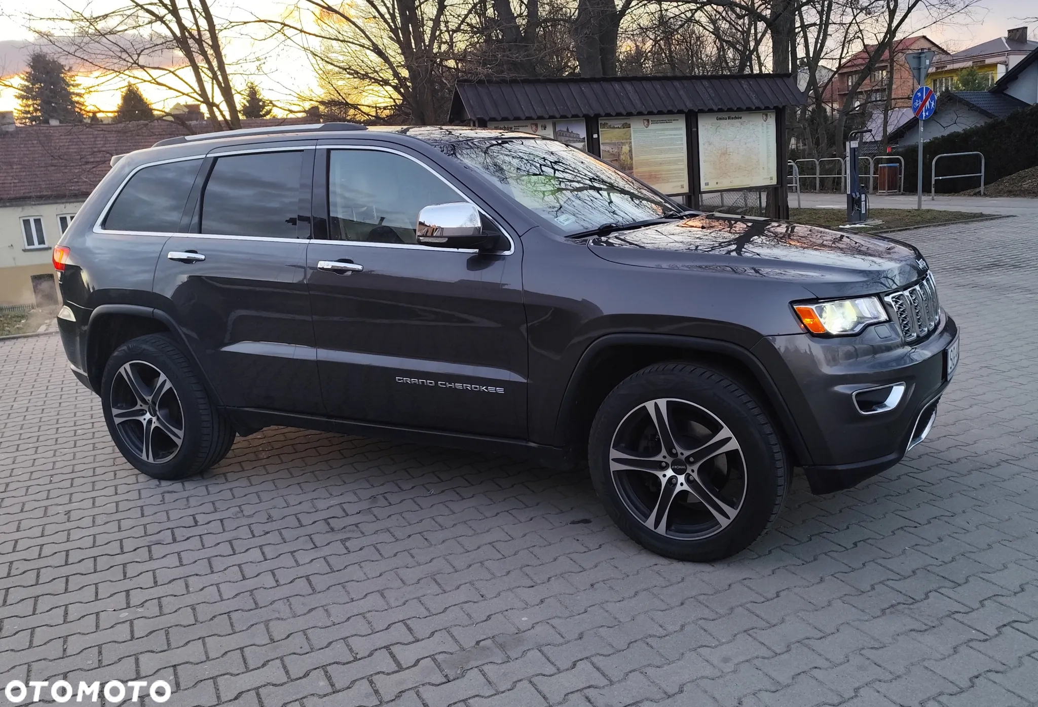 Jeep Grand Cherokee 3.6 V6 Overland - 4