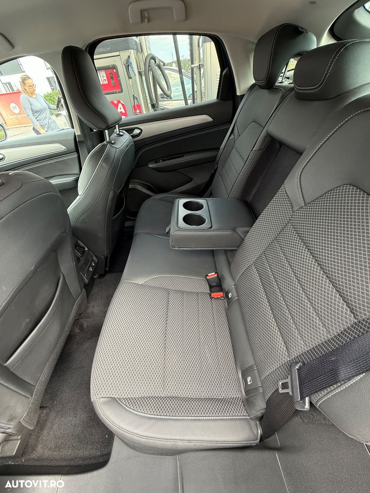 Renault Arkana E-TECH 145 Evolution - 13