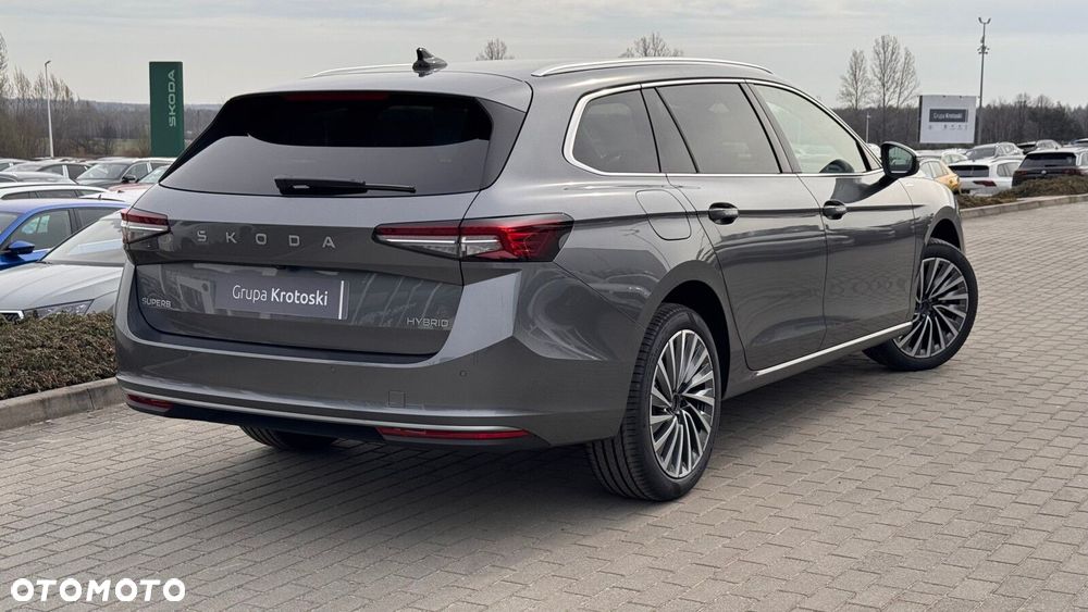 Skoda Superb 1.5 TSI L&K DSG - 5
