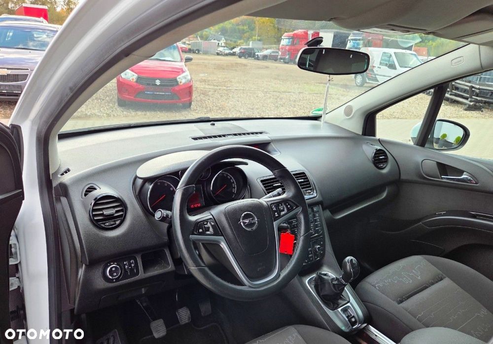 Opel Meriva 2011