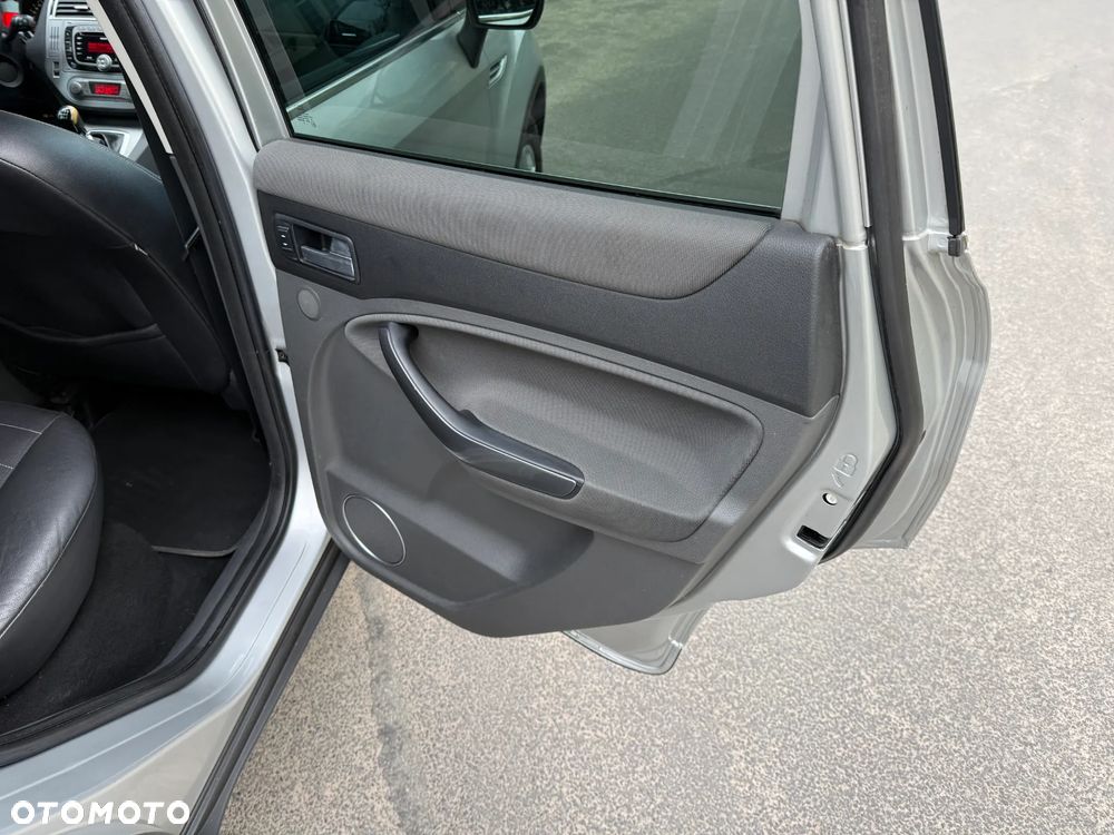 Ford Kuga 2.0 TDCi Titanium - 23