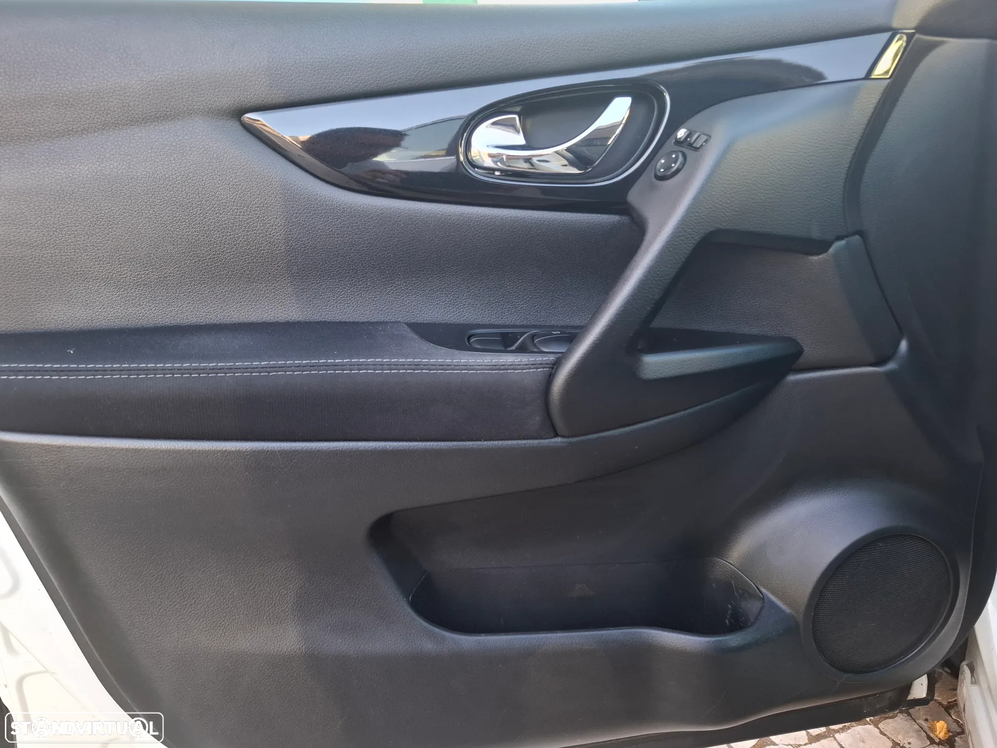 Nissan Qashqai 1.5 dCi N-Connecta - 21