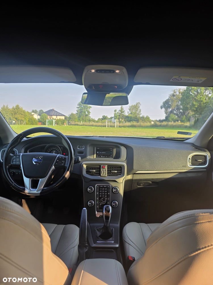 Volvo V40 D2 Base - 5