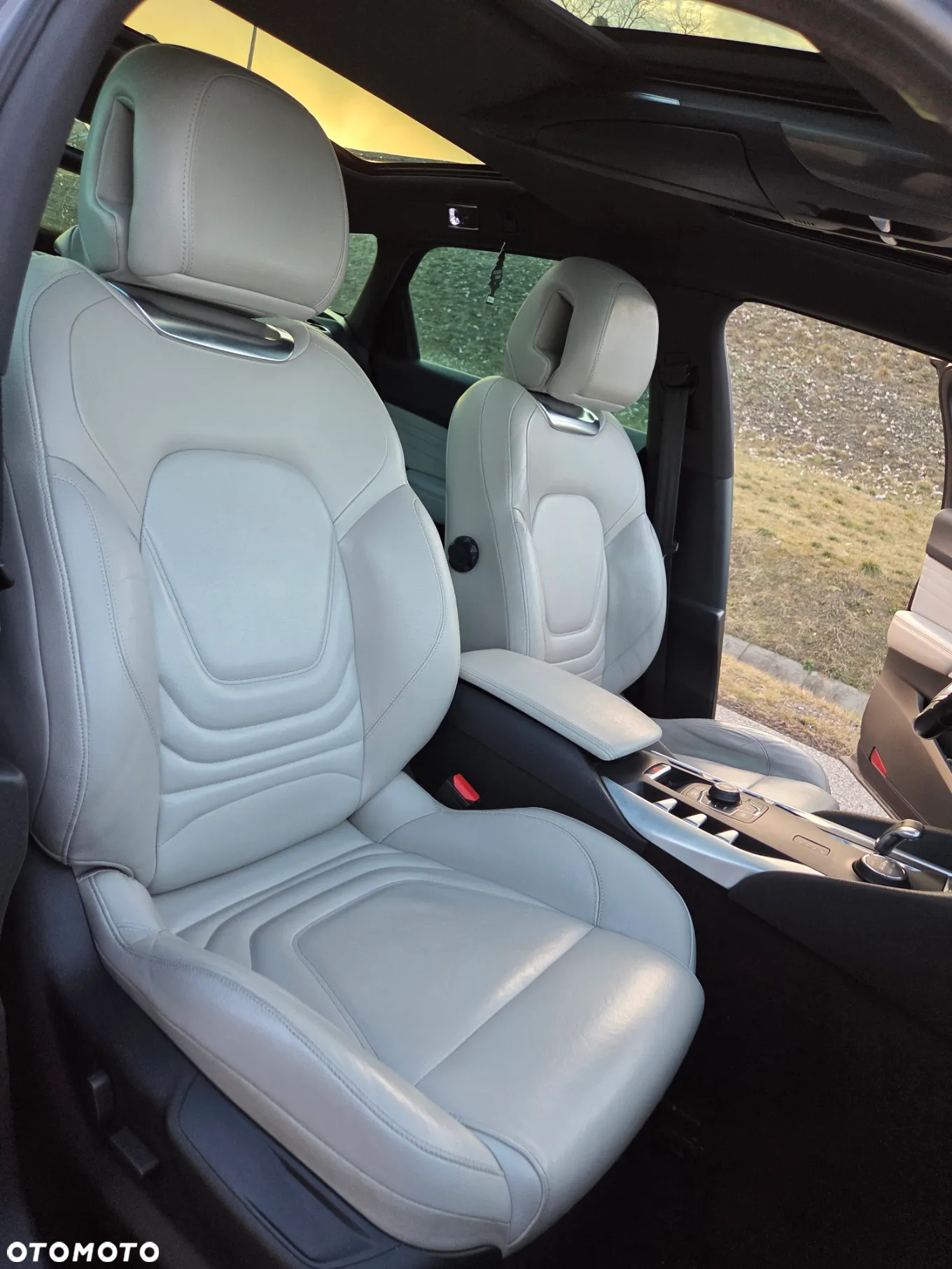 Citroën DS5 2.0 HDi Hybrid4 SoChic MCP - 9