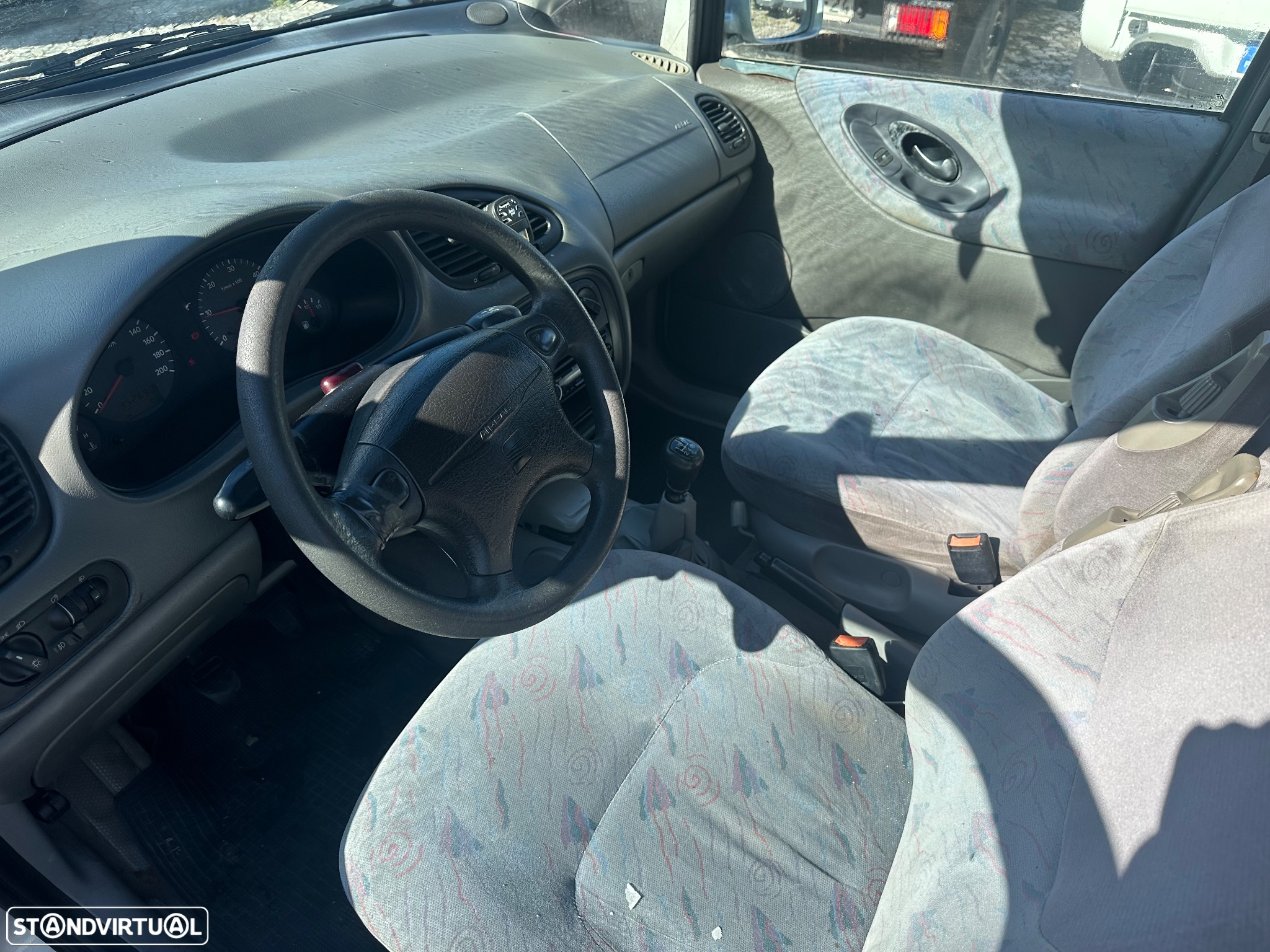 SEAT Alhambra 1.9 TDI Magnum - 9