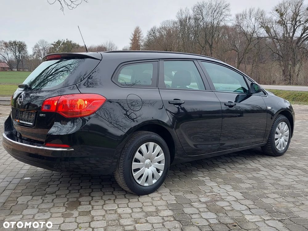 Opel Astra IV 1.6 CDTI Energy - 3