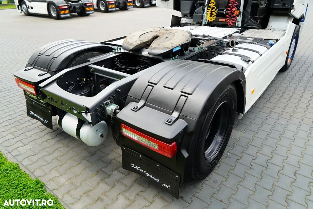 Renault T 520 / RETARDER / PIELE / LIMITED / TEAM ALPINE 66/99 - 16