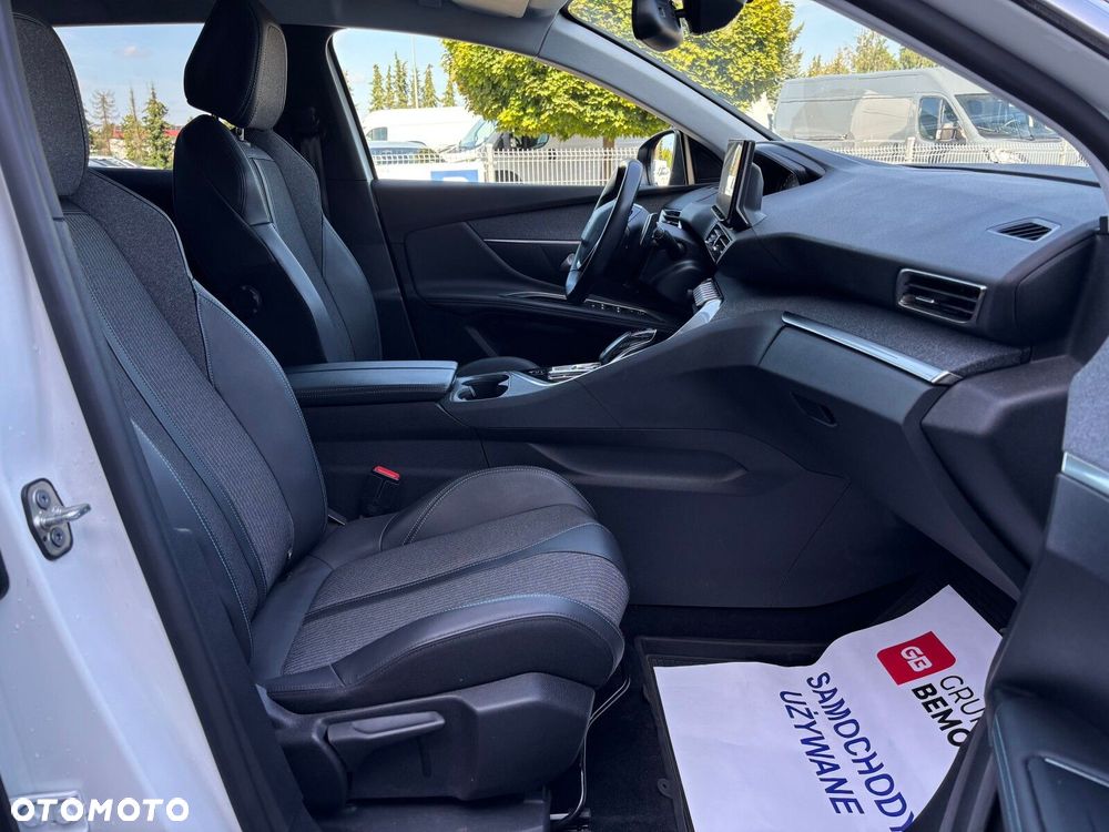 Peugeot 3008 1.5 BlueHDi Allure Pack S&S EAT8 - 29