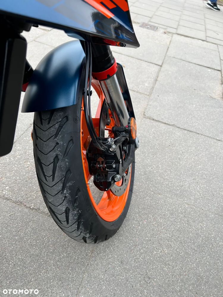 KTM Duke - 16