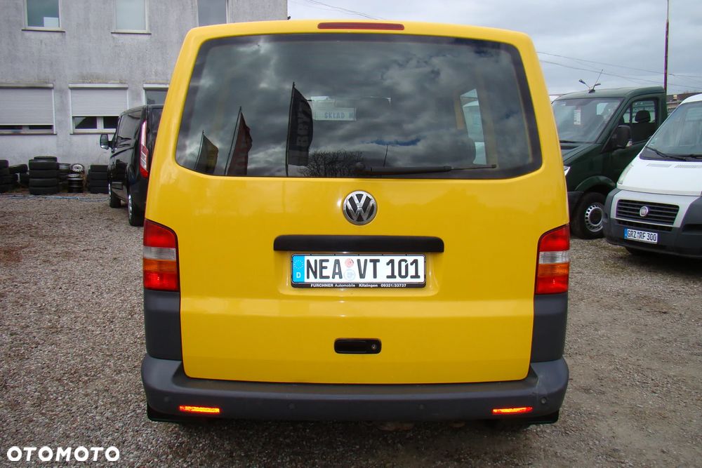 Volkswagen Transporter - 4