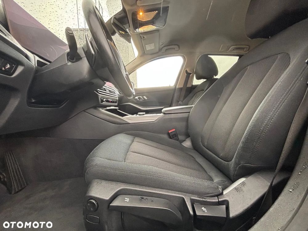 BMW Seria 3 320d Luxury Line - 17
