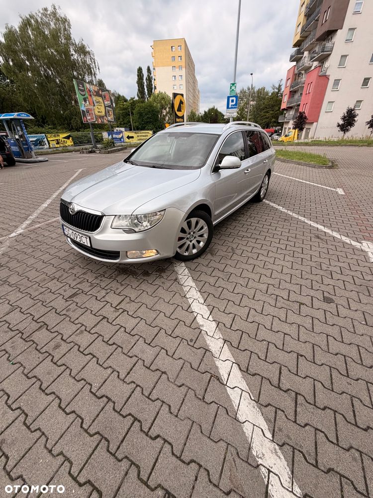 Skoda Superb 2.0 TDI Active DSG - 8