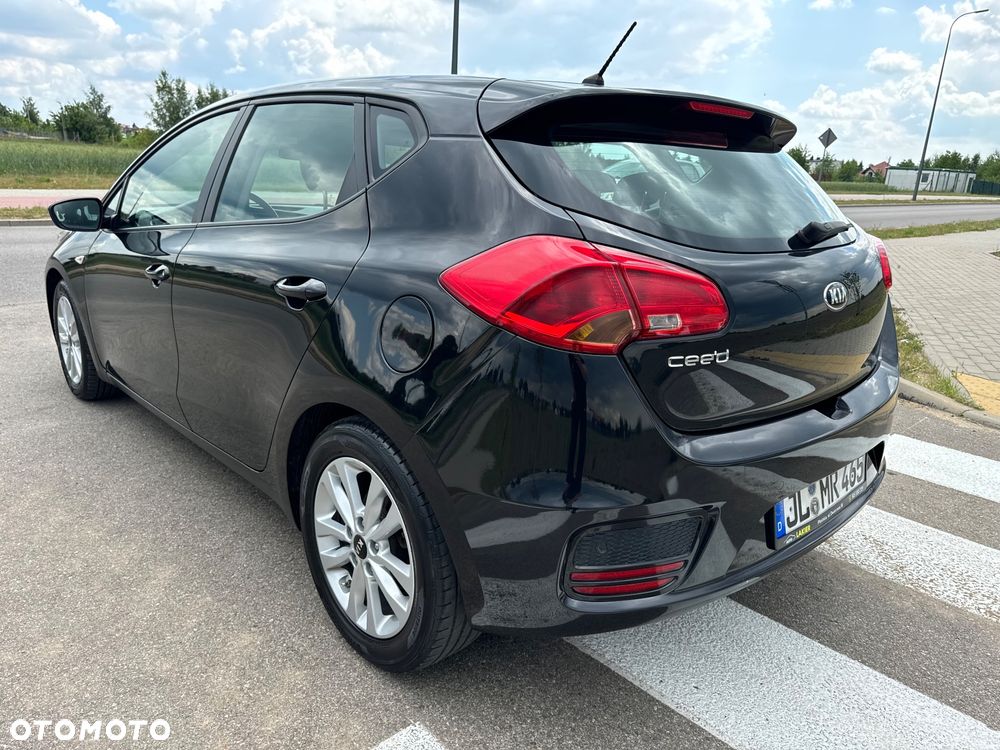 Kia Ceed - 4