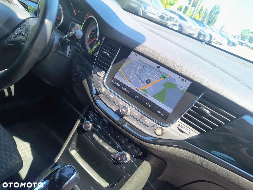 Opel Astra 1.6 T GPF Dynamic S&S - 15