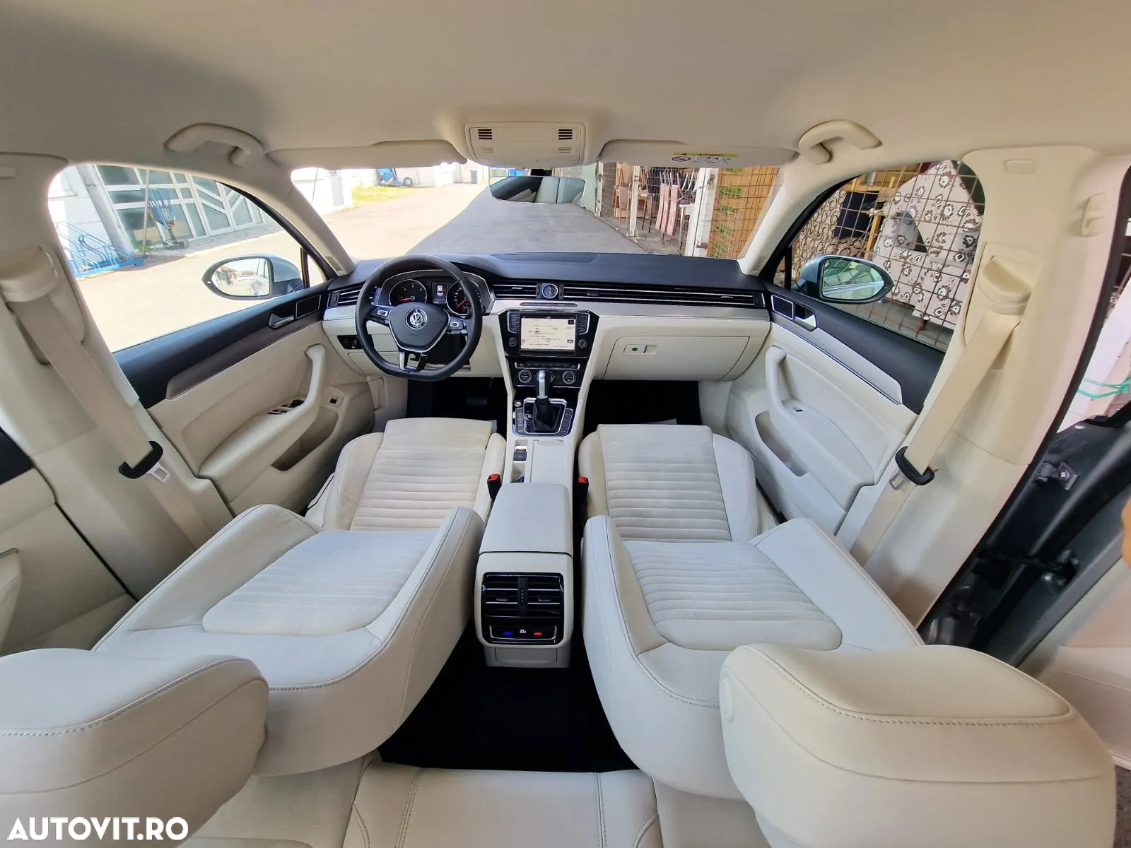 Volkswagen Passat Variant 2.0 TDI DSG 4Motion Highline - 2