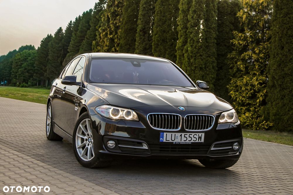 BMW Seria 5 525d xDrive Sport-Aut - 19