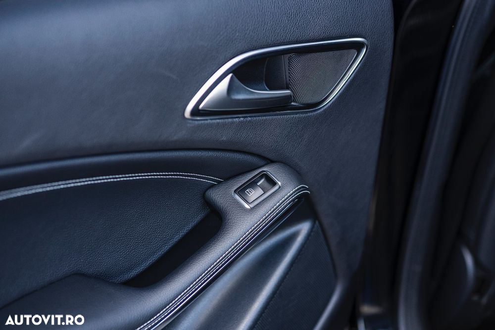 Mercedes-Benz A 180 CDI 7G-DCT AMG Line - 17