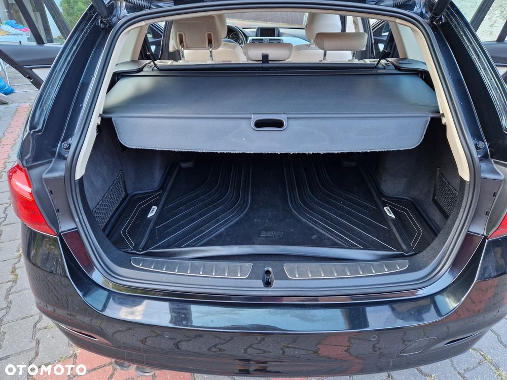 BMW Seria 3 320d Luxury Line - 25