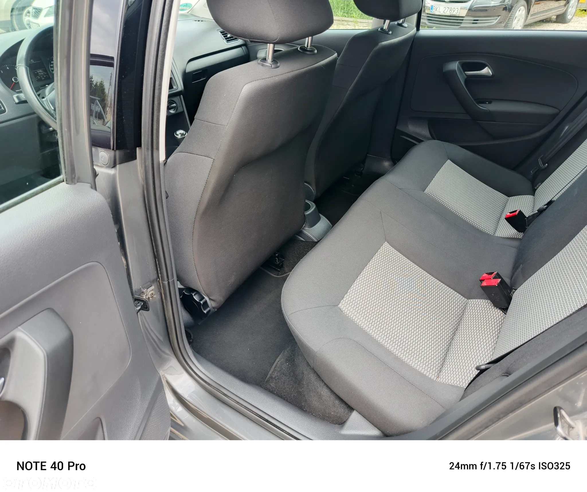 Volkswagen Polo 1.2 TSI Blue Motion Technology Black/Silver Edition - 11